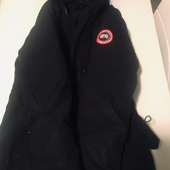 Girls ages 10-12 Canada goose - Picture 2 of 8